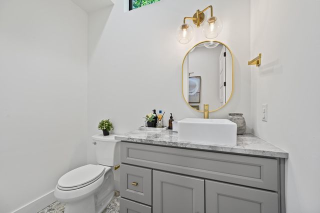 7810 Hardy DR, Austin, TX 78757