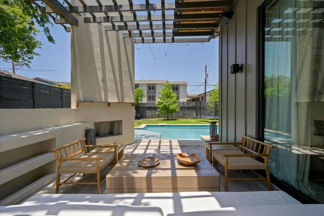 7810 Hardy DR, Austin, TX 78757