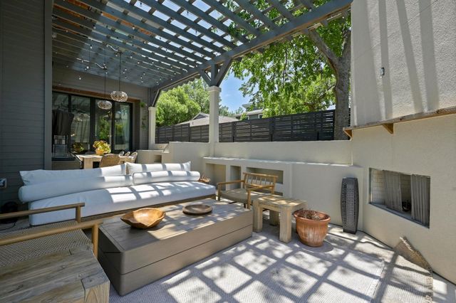 7810 Hardy DR, Austin, TX 78757