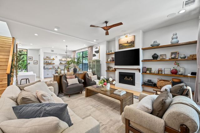 7810 Hardy DR, Austin, TX 78757