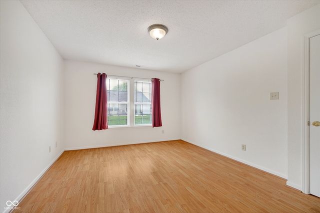 1166 Kenwood Drive, Greenwood, IN 46143