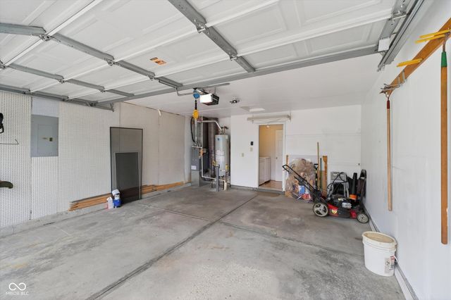 1166 Kenwood Drive, Greenwood, IN 46143