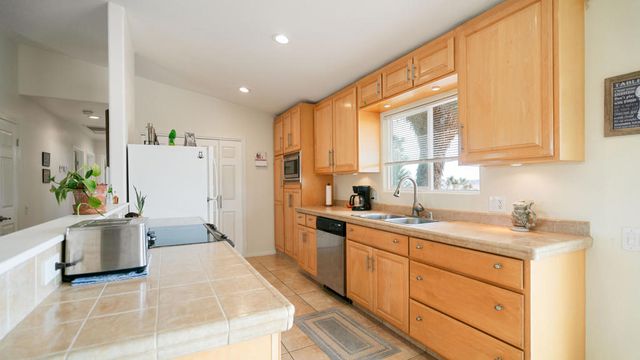 1823 Hilton Avenue, Yucca Valley, CA 92284