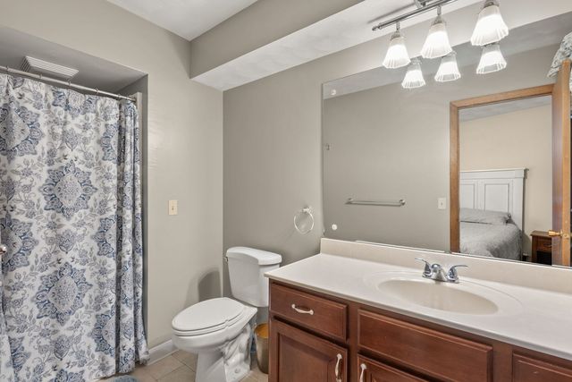 8520 18TH Street W, Rock Island, IL 61201