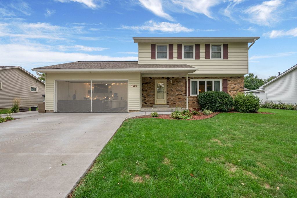 8520 18TH Street W, Rock Island, IL 61201