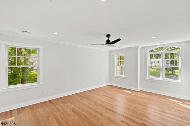258 Hyslip Ave, Westfield Town, NJ 07090