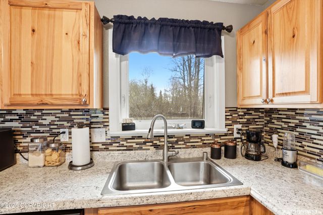5126 Caribou Avenue, Anchorage, AK 99508