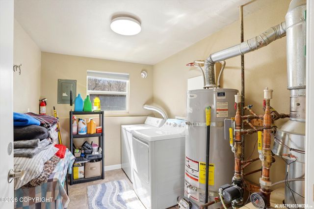 5126 Caribou Avenue, Anchorage, AK 99508