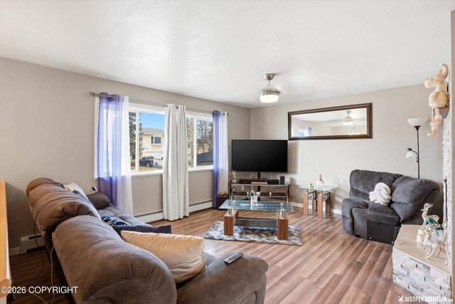 5126 Caribou Avenue, Anchorage, AK 99508