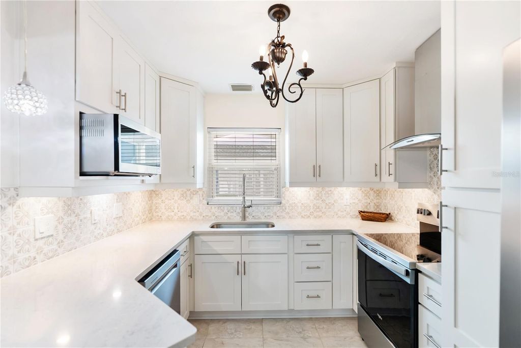 9612 SANTA MARIA COURT 52, BRADENTON, FL 34210 — photo 5