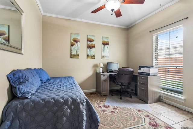 27020 Gaylord Rd, Walker, LA 70785