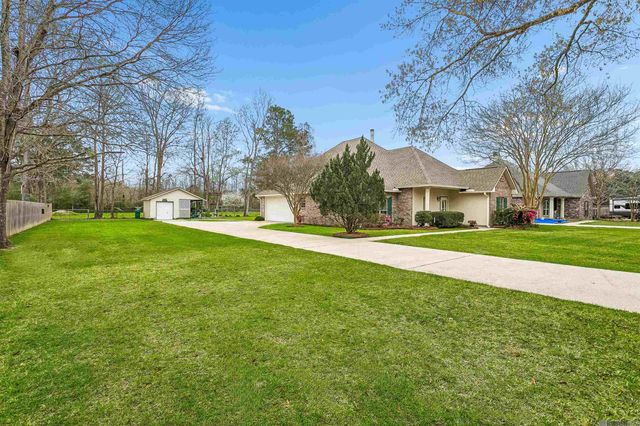 27020 Gaylord Rd, Walker, LA 70785