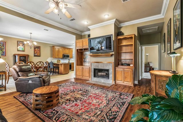 27020 Gaylord Rd, Walker, LA 70785