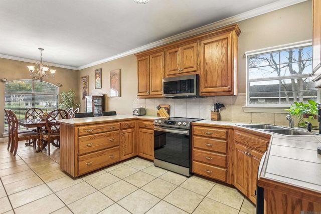 27020 Gaylord Rd, Walker, LA 70785