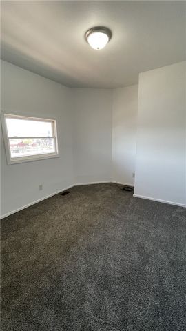 424 W 7th Ave 2, Tarentum, PA 15084