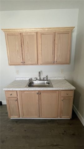 424 W 7th Ave 2, Tarentum, PA 15084