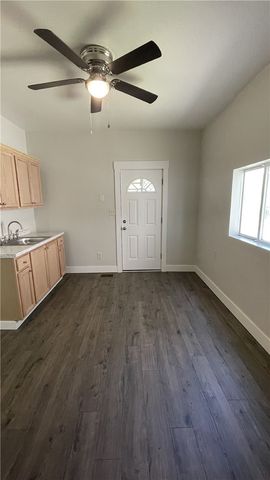 424 W 7th Ave 2, Tarentum, PA 15084