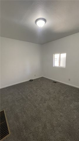 424 W 7th Ave 2, Tarentum, PA 15084
