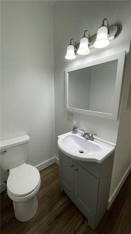 424 W 7th Ave 2, Tarentum, PA 15084