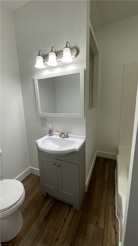 424 W 7th Ave 2, Tarentum, PA 15084