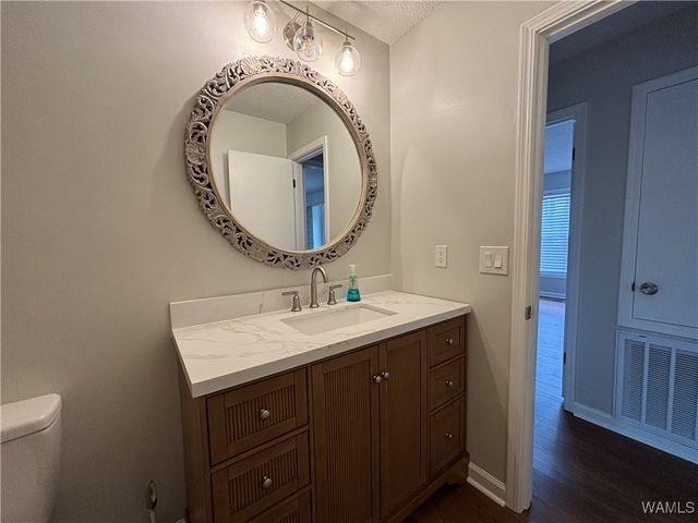 2041 Mountainbrook Drive, Cottondale, AL 35453