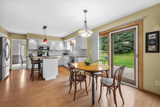 13785 W Maria DRIVE, New Berlin, WI 53151