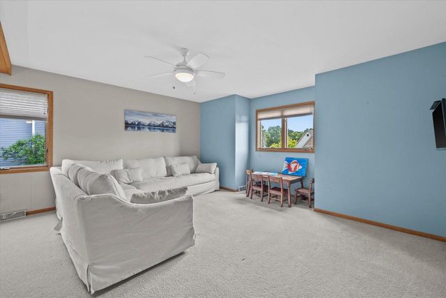 13785 W Maria DRIVE, New Berlin, WI 53151