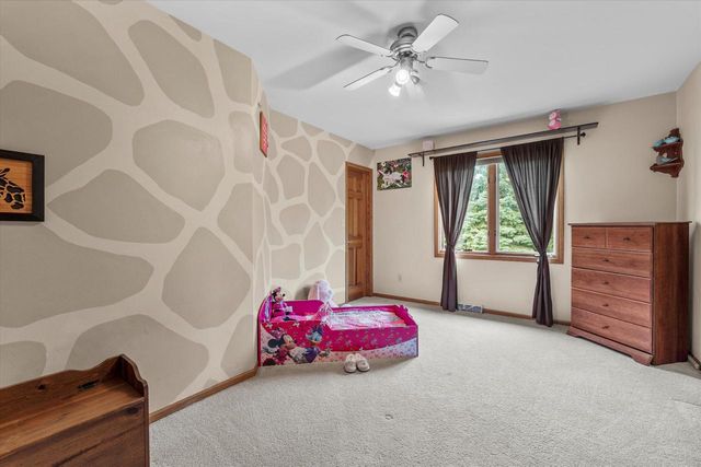 13785 W Maria DRIVE, New Berlin, WI 53151