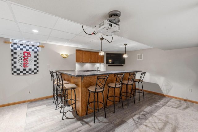 13785 W Maria DRIVE, New Berlin, WI 53151