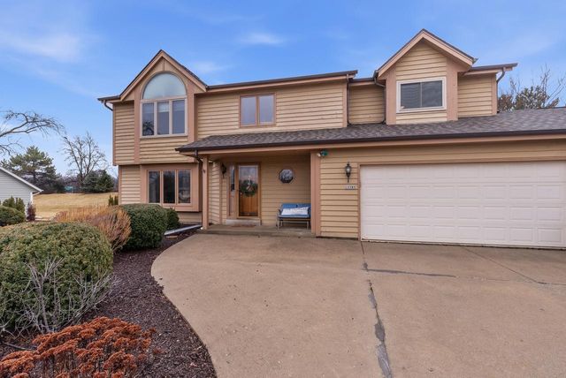 13785 W Maria DRIVE, New Berlin, WI 53151