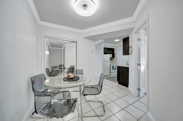 2724 NE 14th Street 5, Fort Lauderdale, FL 33304