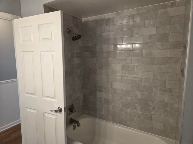 43064 W Kirkwood Drive, Clinton Twp, MI 48038