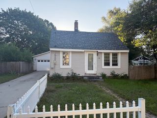 2744 Huizenga Street, Muskegon, MI 49444