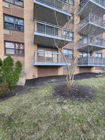 155 Ferris Avenue 1K, White Plains, NY 10601