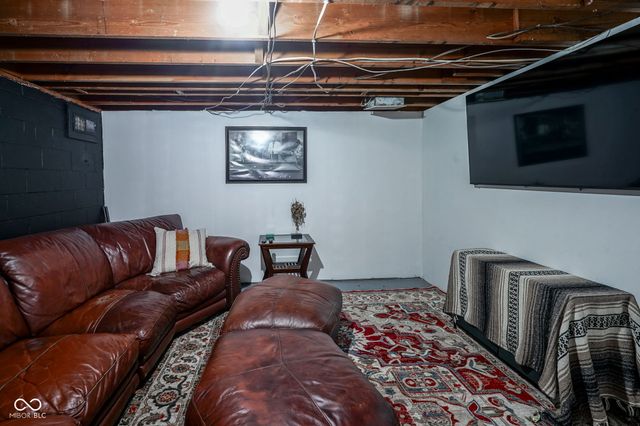 2618 W 25th Street, Anderson, IN 46011