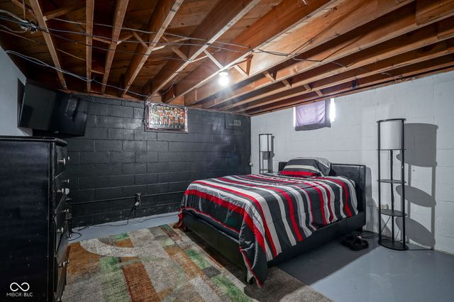 2618 W 25th Street, Anderson, IN 46011