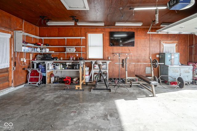 2618 W 25th Street, Anderson, IN 46011