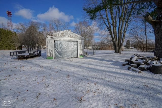 2618 W 25th Street, Anderson, IN 46011