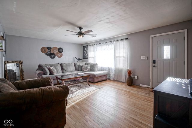 2618 W 25th Street, Anderson, IN 46011