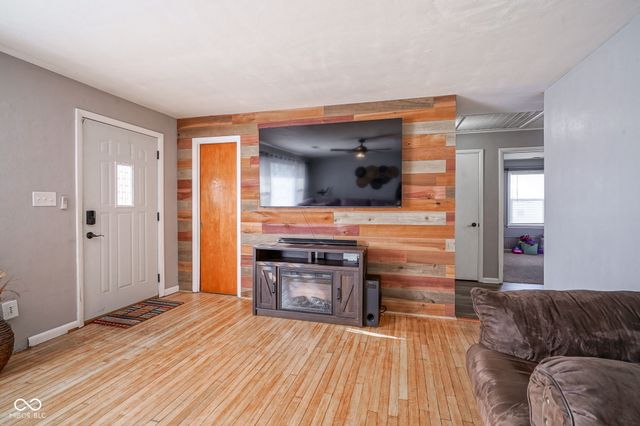 2618 W 25th Street, Anderson, IN 46011