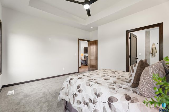 1115 S Foss Ave Avenue, Sioux Falls, SD 57110