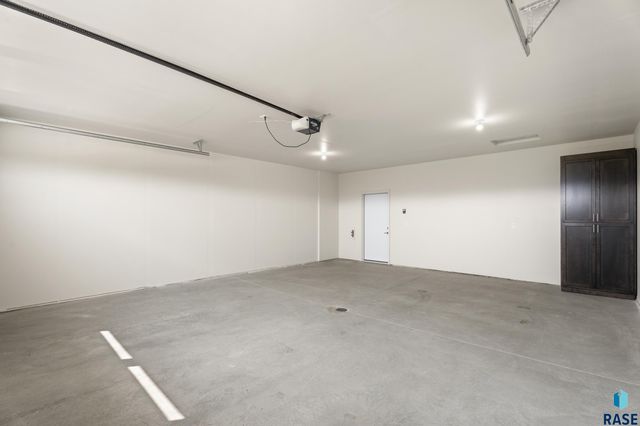 1115 S Foss Ave Avenue, Sioux Falls, SD 57110