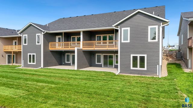 1115 S Foss Ave Avenue, Sioux Falls, SD 57110