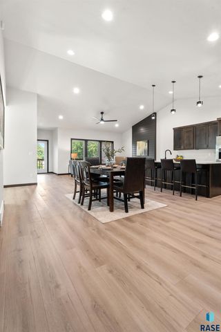 1115 S Foss Ave Avenue, Sioux Falls, SD 57110