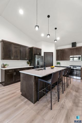 1115 S Foss Ave Avenue, Sioux Falls, SD 57110