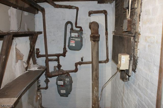 232 Sherman Ave 2, Newark City, NJ 07114