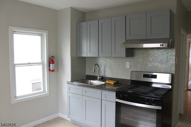 232 Sherman Ave 2, Newark City, NJ 07114