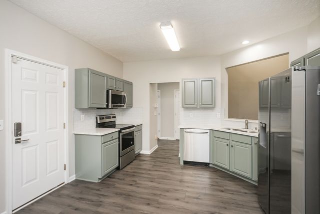 7277 Charlotte Pike Unit 112, Nashville, TN 37209