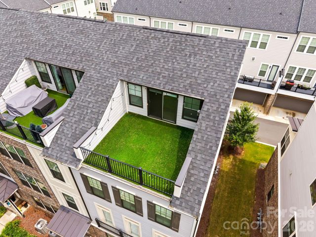 2525 Deacon Avenue, Charlotte, NC 28204