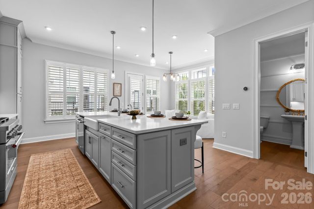 2525 Deacon Avenue, Charlotte, NC 28204